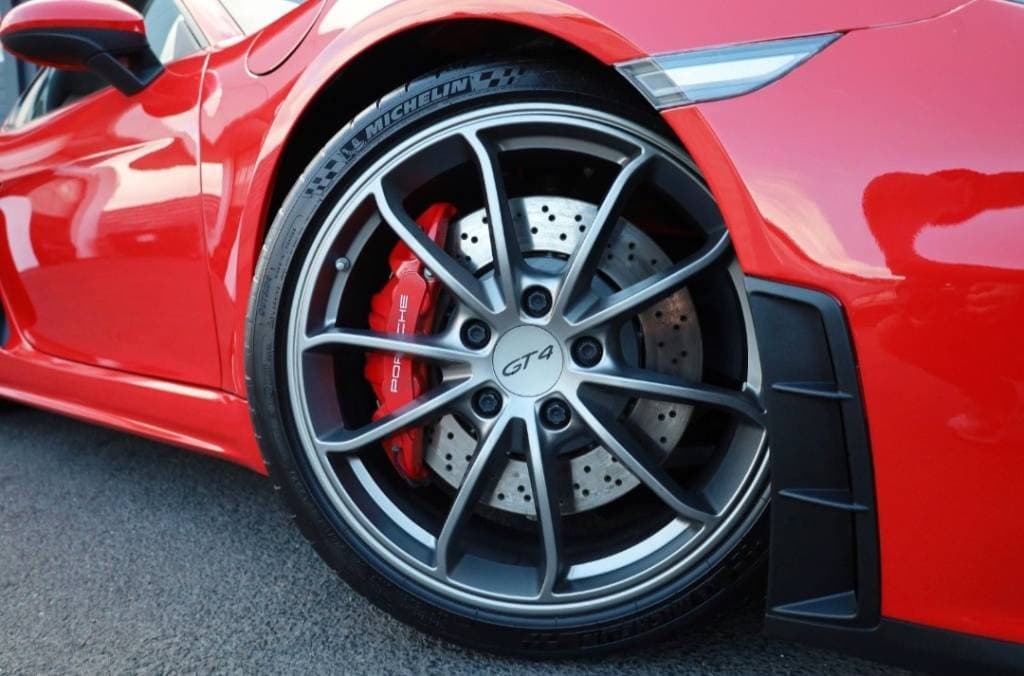 2021 Porsche 718 - 7