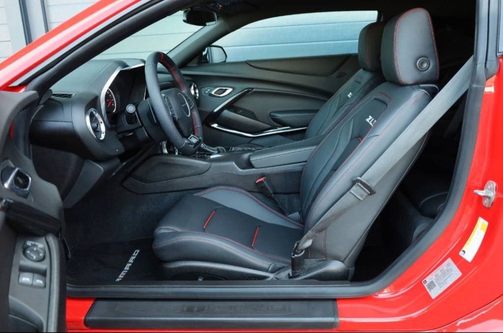 2019 Chevrolet Camaro - 17