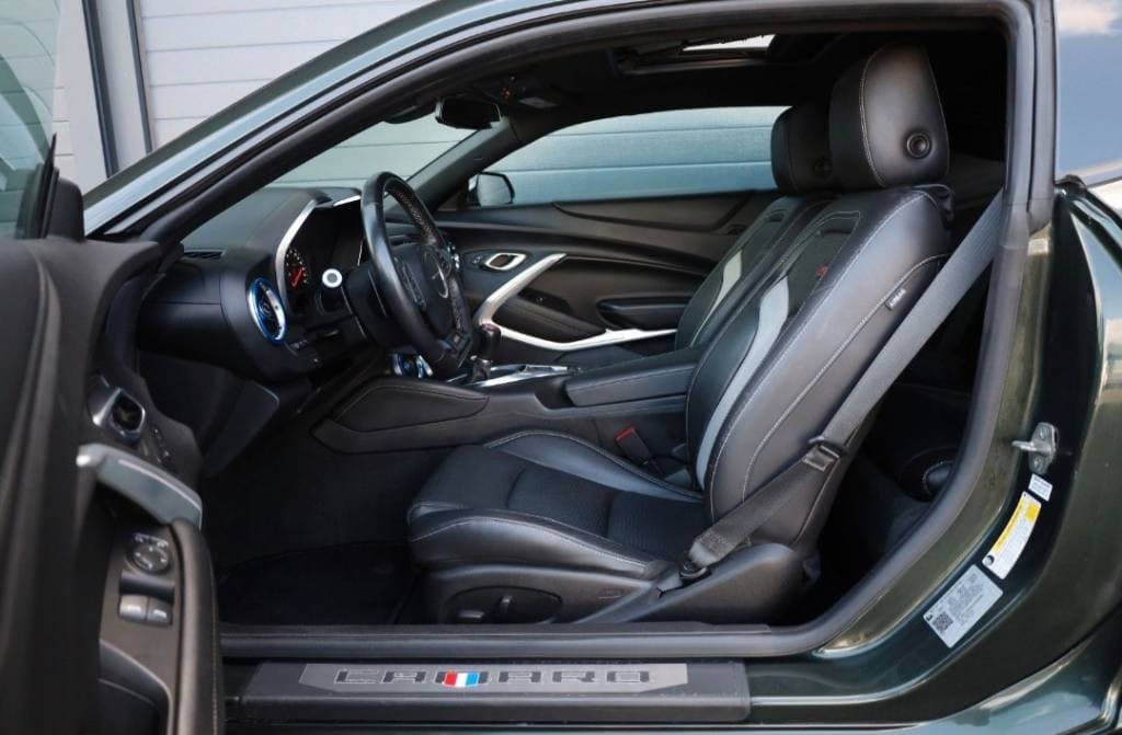 2020 Chevrolet Camaro - 15