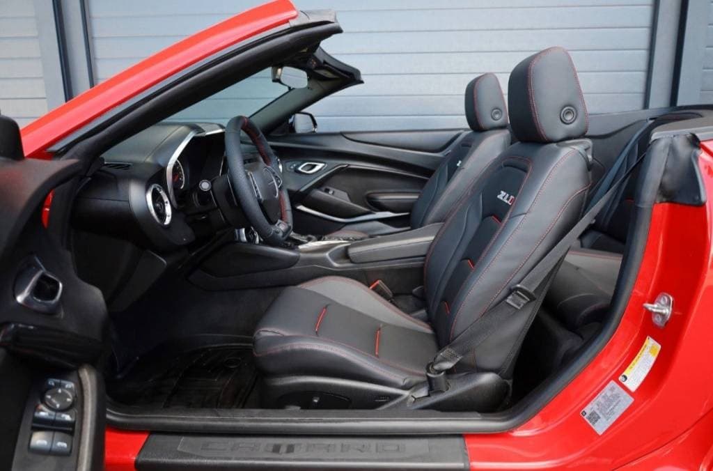 2020 Chevrolet Camaro - 17