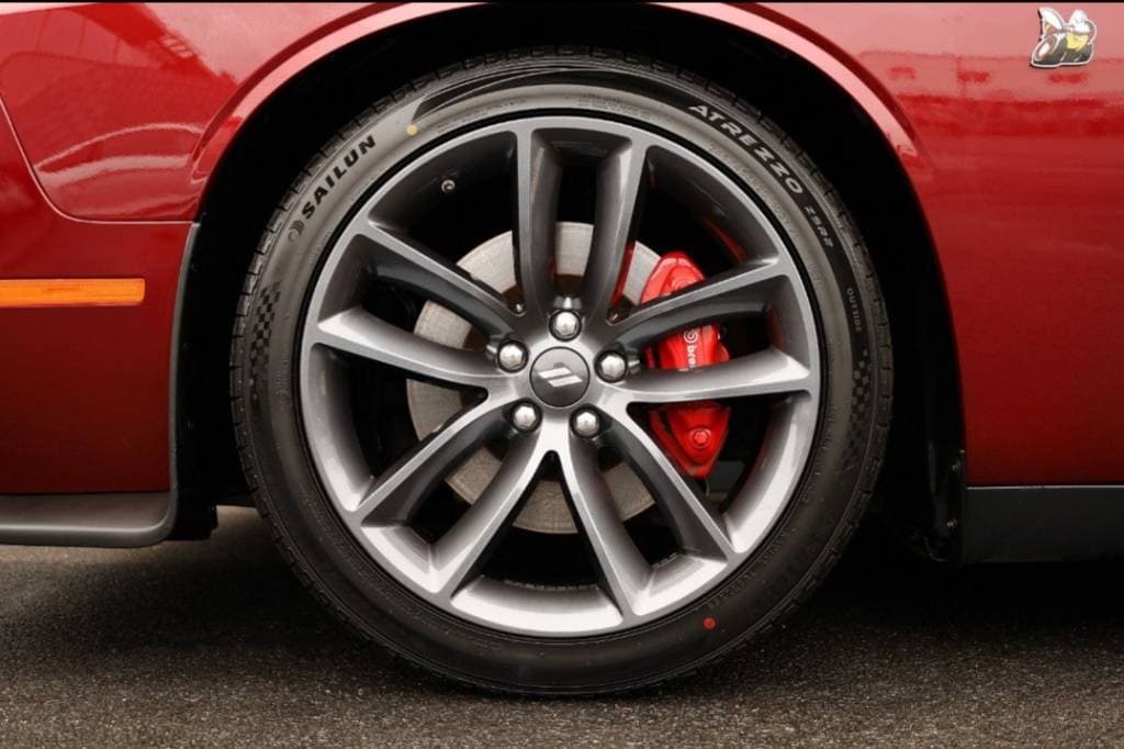 2018 Dodge CHALLENGER - 19
