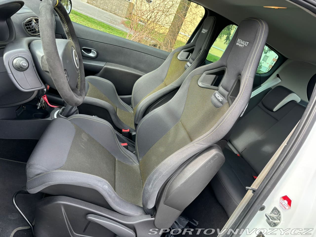 2011 Renault Clio - 37