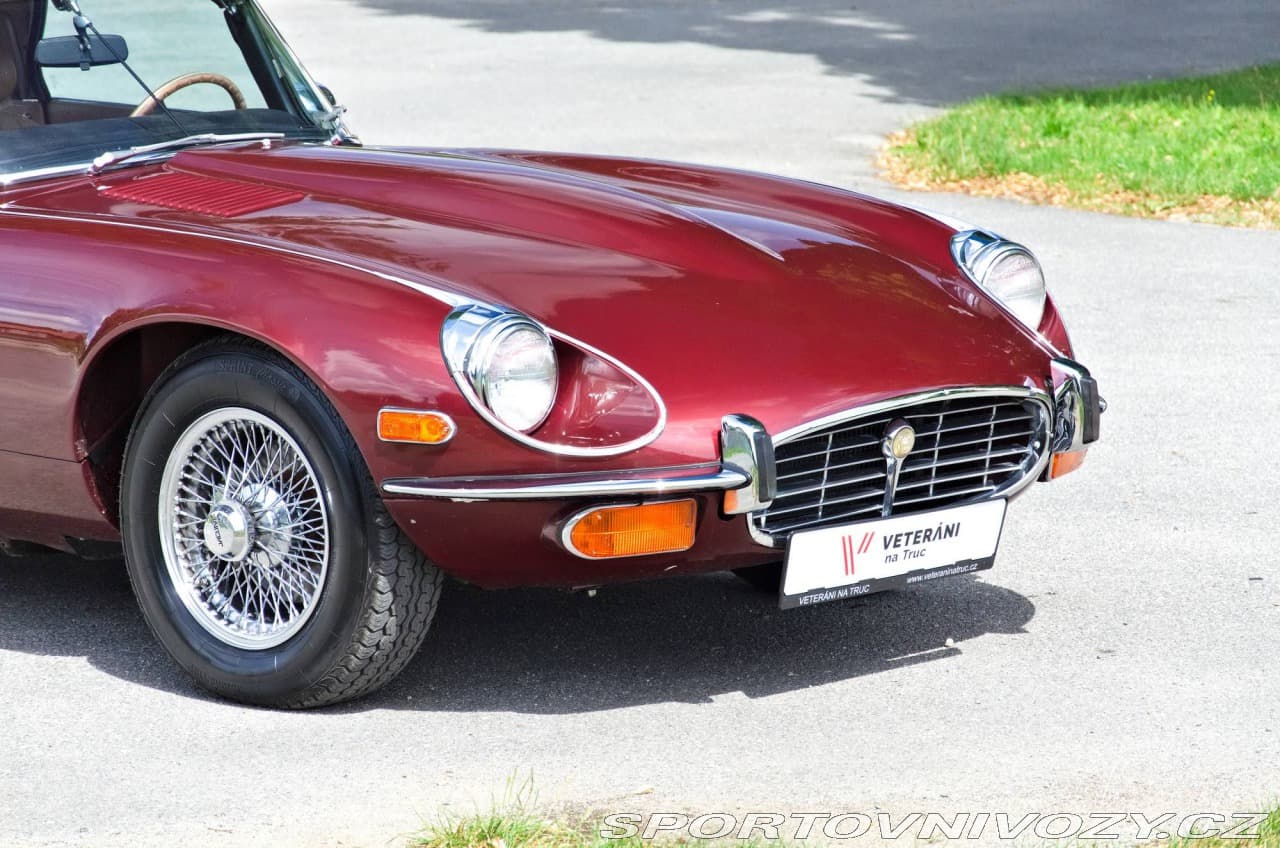 1973 Jaguar E-TYPE - 12