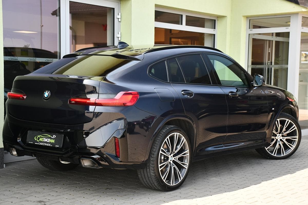 2023 BMW X4 - 4