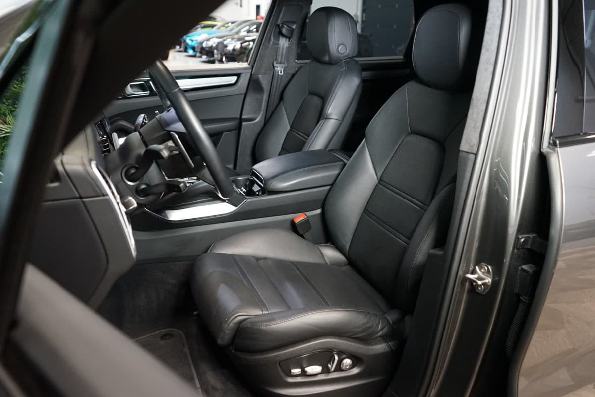 2019 Porsche Cayenne - 21