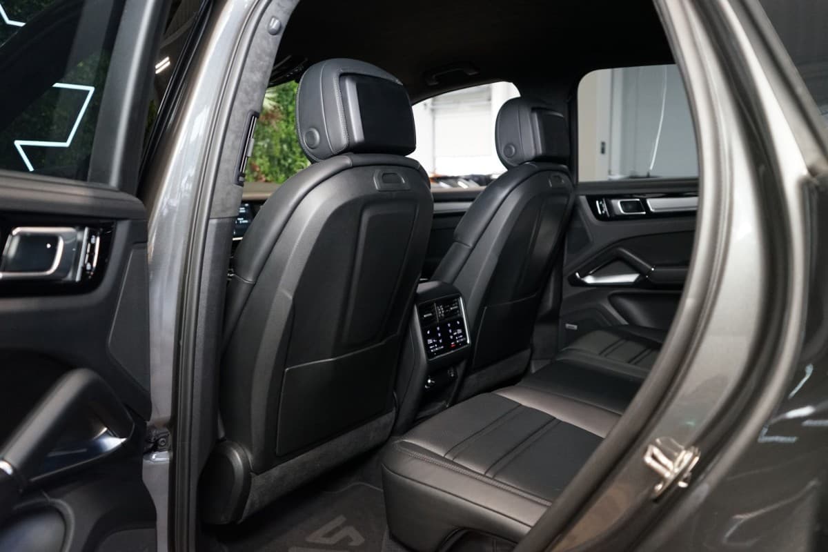 2019 Porsche Cayenne - 37