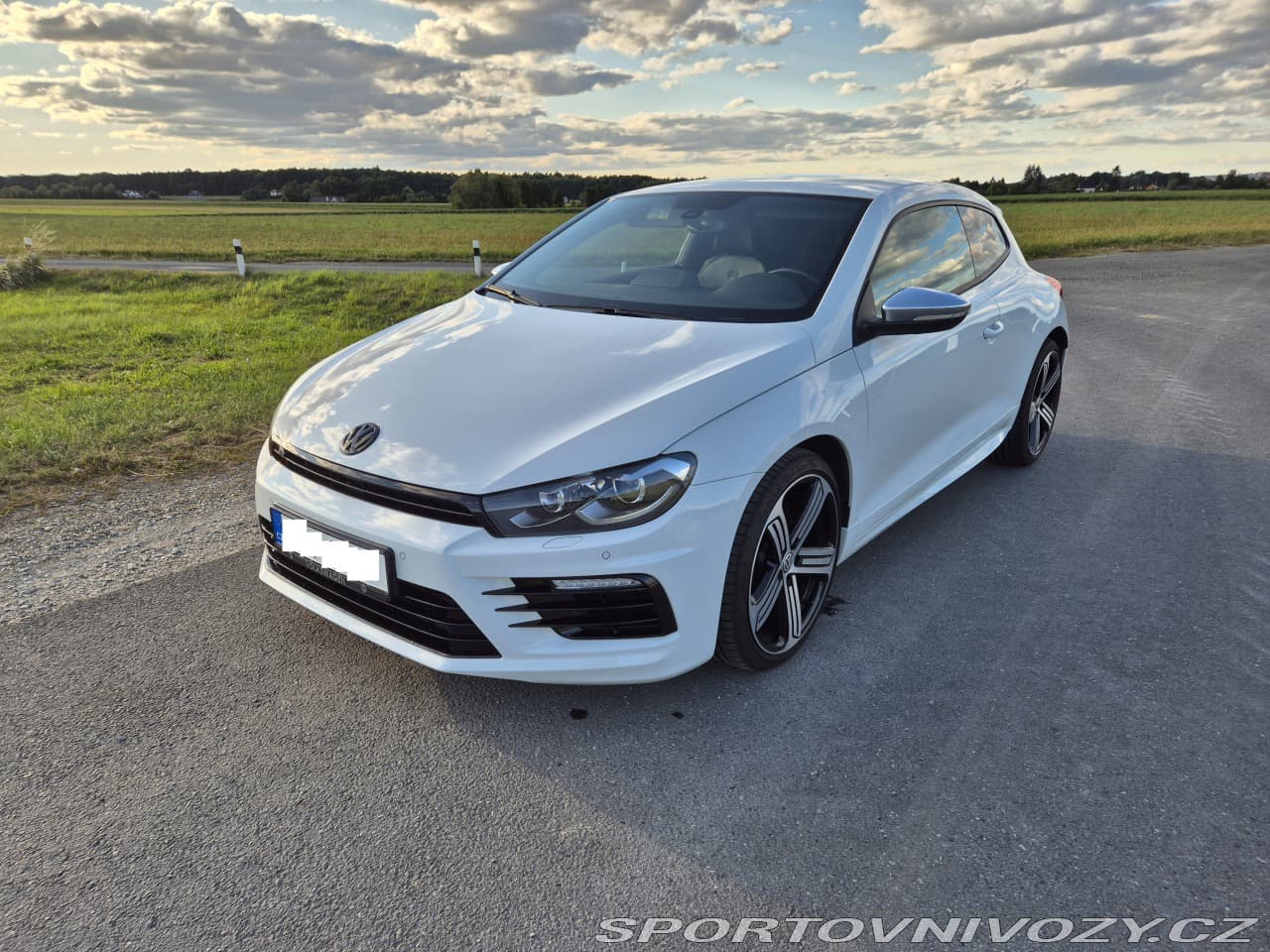 Volkswagen Scirocco R 2.0TSI 206kW