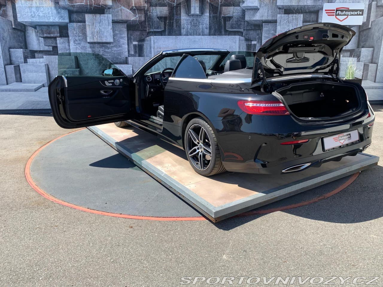 2019 Mercedes-Benz E-CLASS - 9