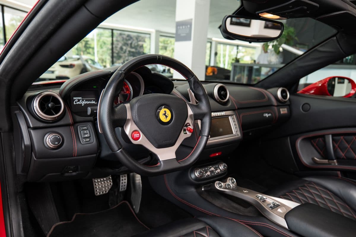 2011 Ferrari CALIFORNIA - 5