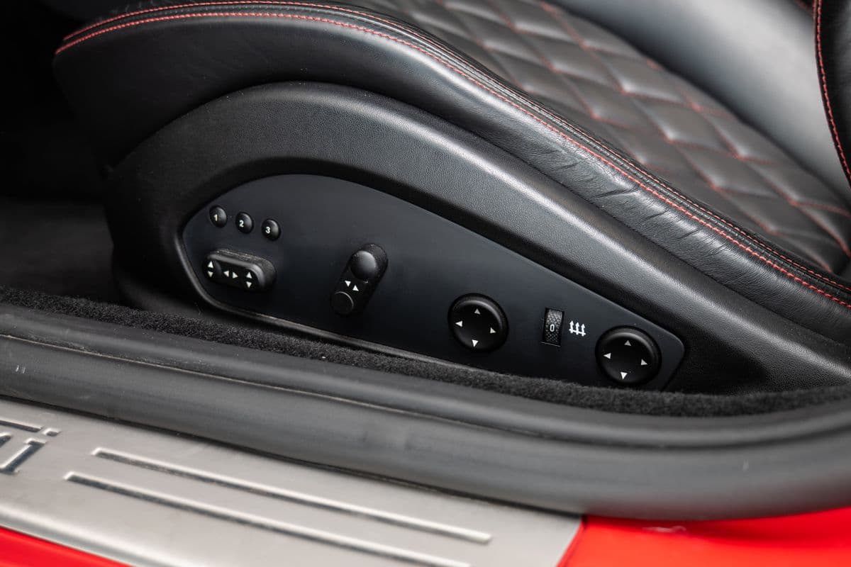 2011 Ferrari CALIFORNIA - 9