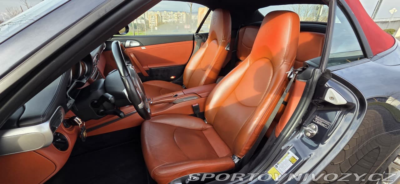 2012 Porsche 911 - 15