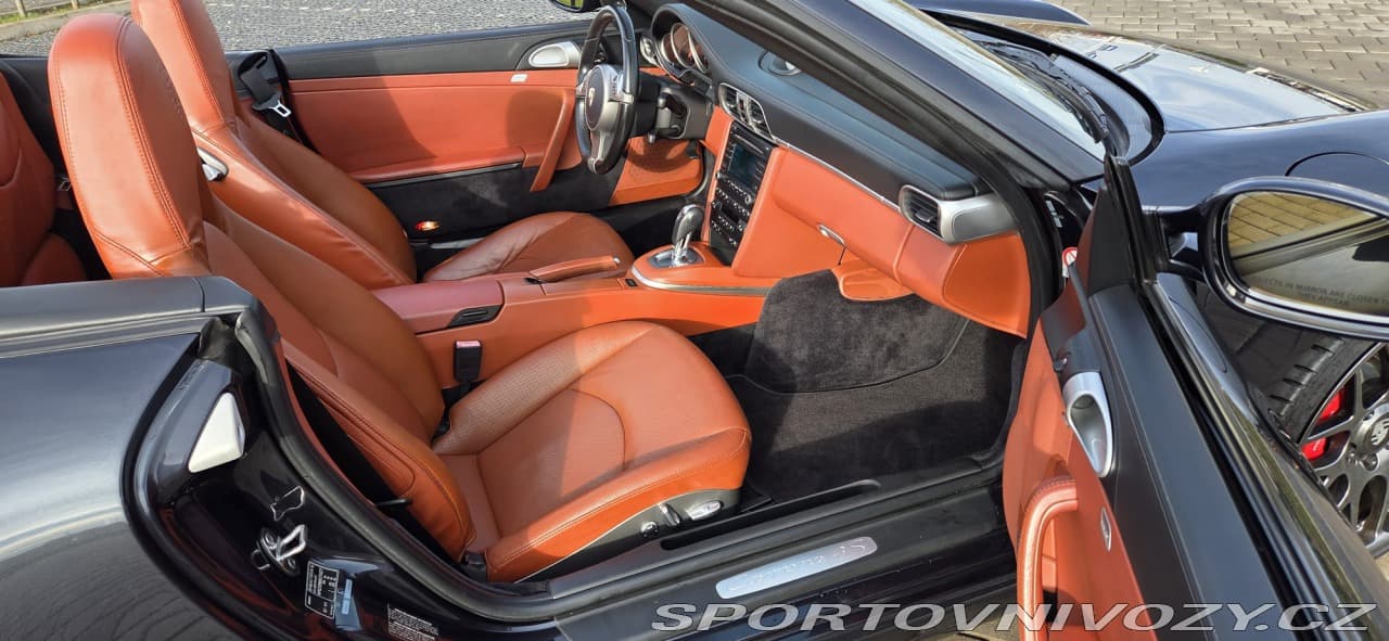 2012 Porsche 911 - 19