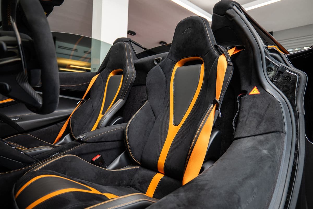 2022 McLaren 720S - 7