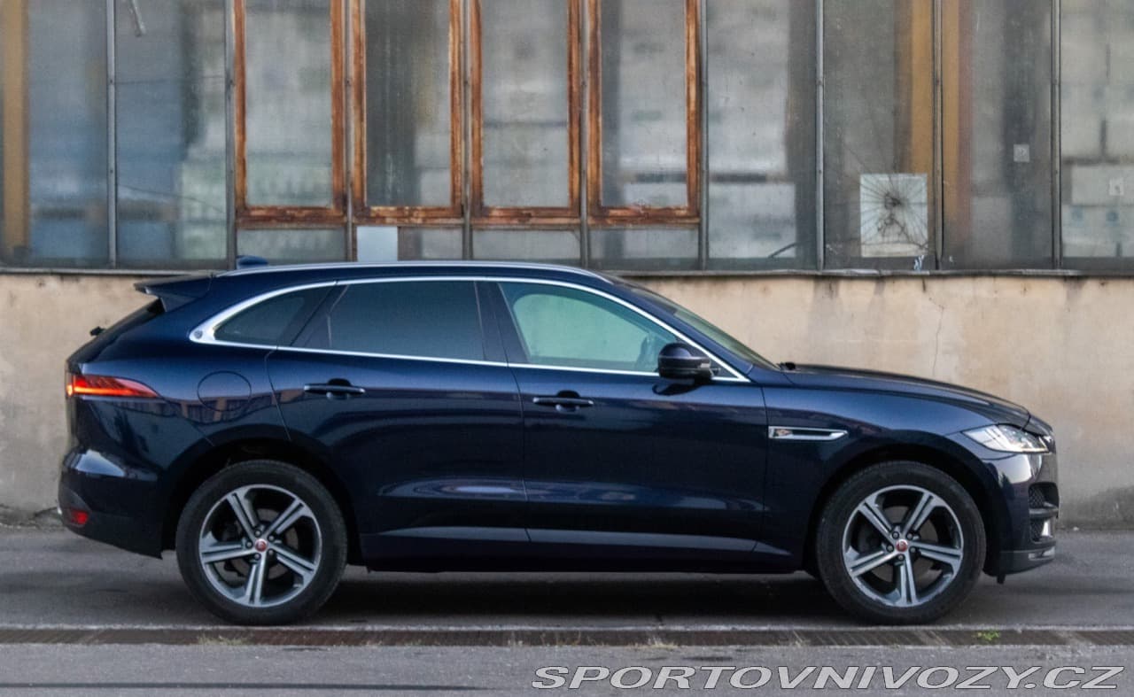 2016 Jaguar F-PACE - 4