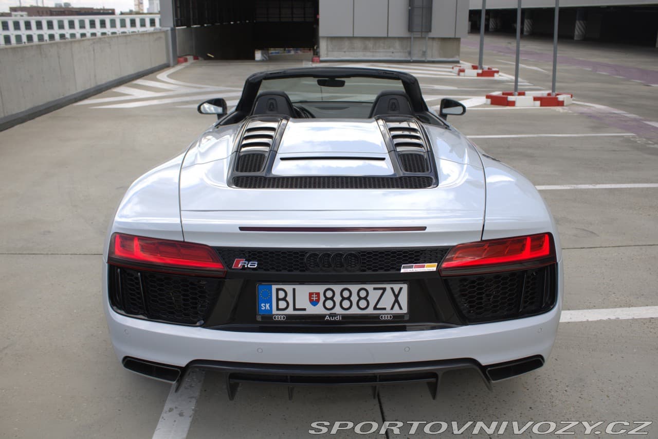 2018 Audi R8 - 13