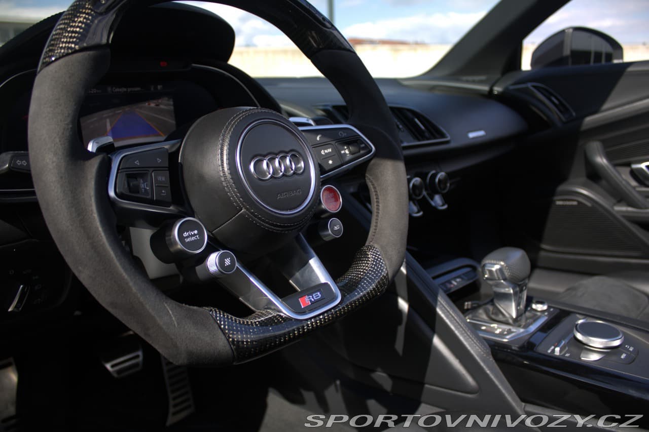 2018 Audi R8 - 16