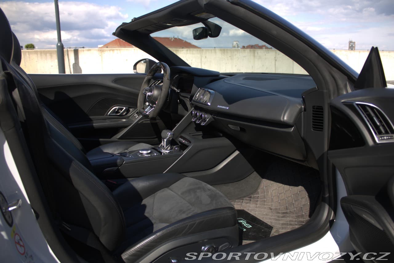 2018 Audi R8 - 19