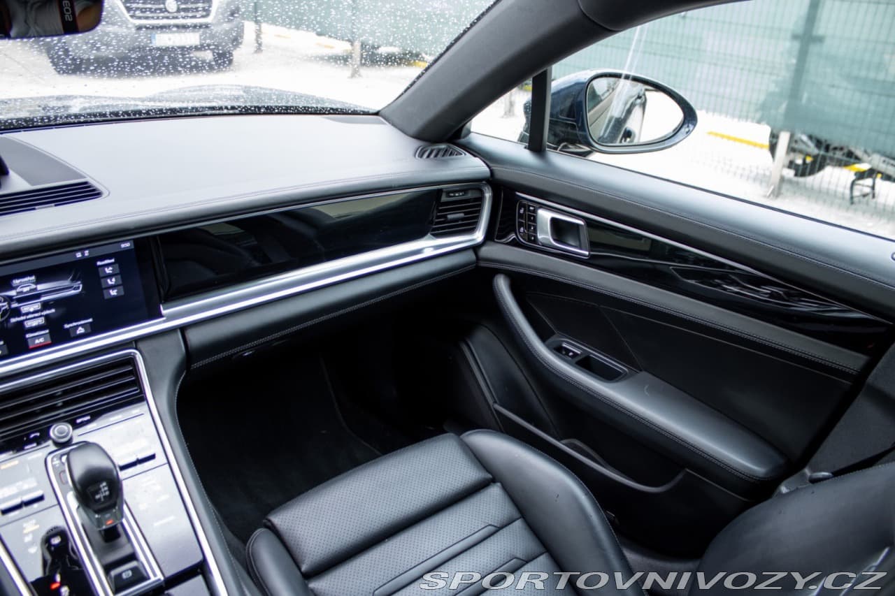 2019 Porsche PANAMERA - 19