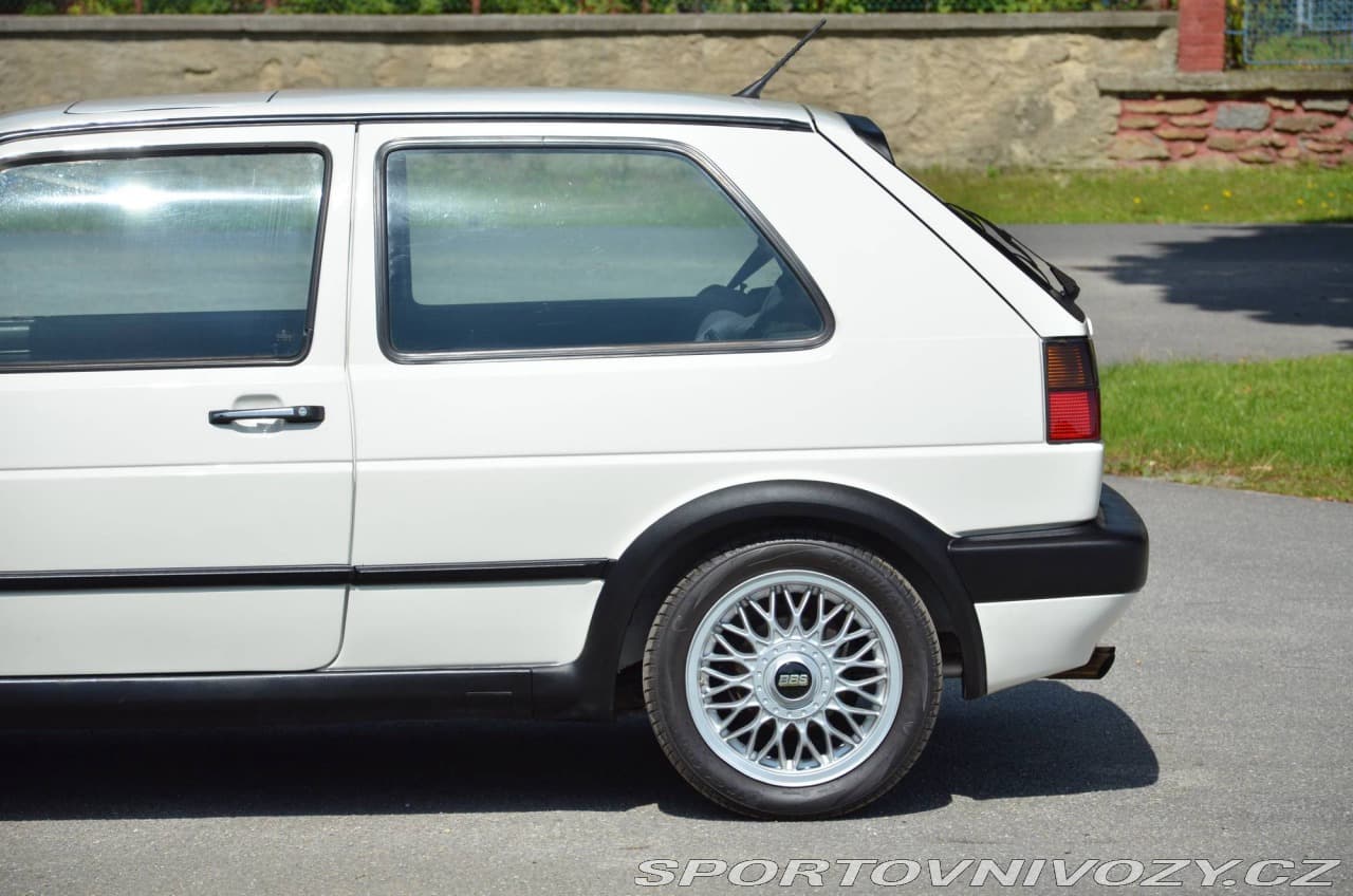1990 Volkswagen GOLF - 11
