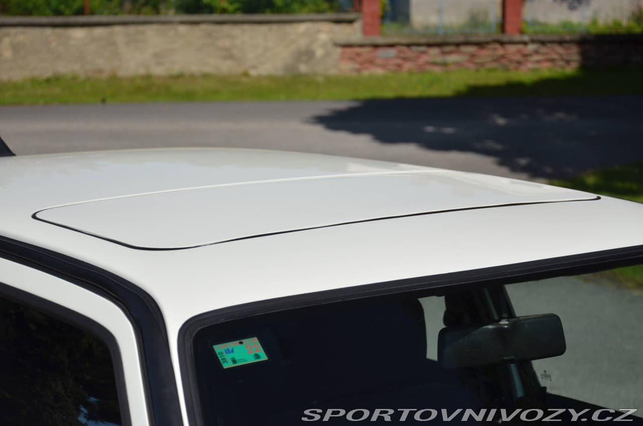 1990 Volkswagen GOLF - 17
