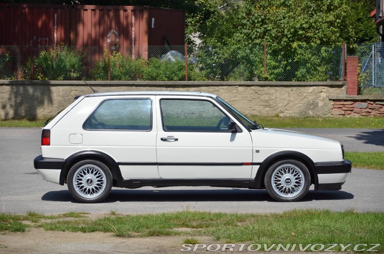 1990 Volkswagen GOLF - 2