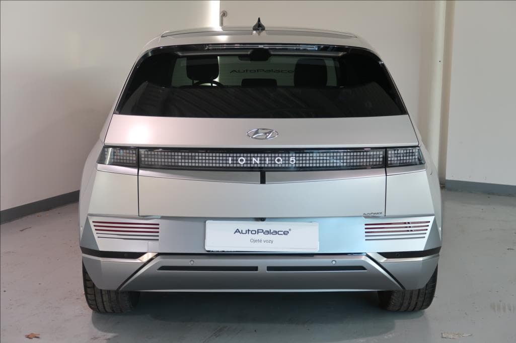 2023 Hyundai IONIQ 5 - 5