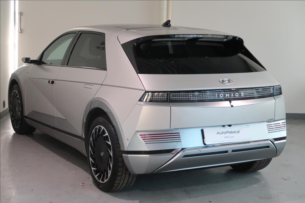 2023 Hyundai IONIQ 5 - 6