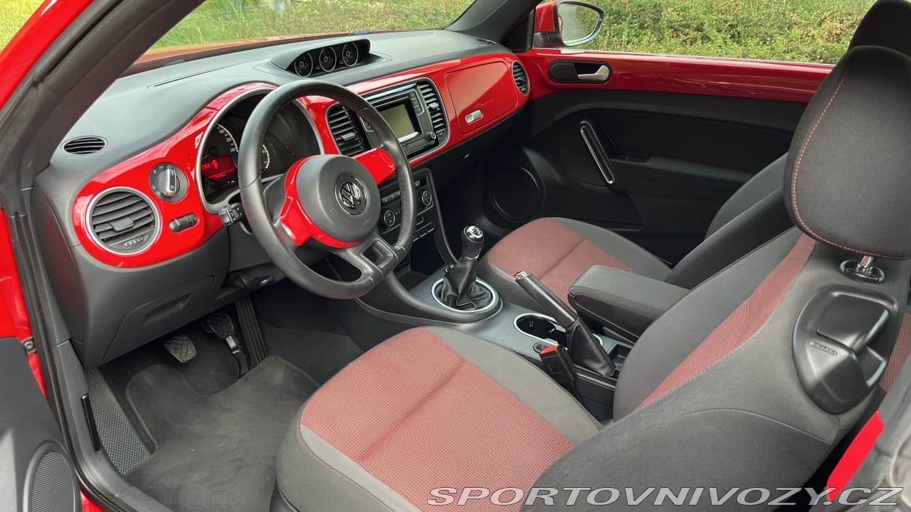 2015 Volkswagen BEETLE - 10