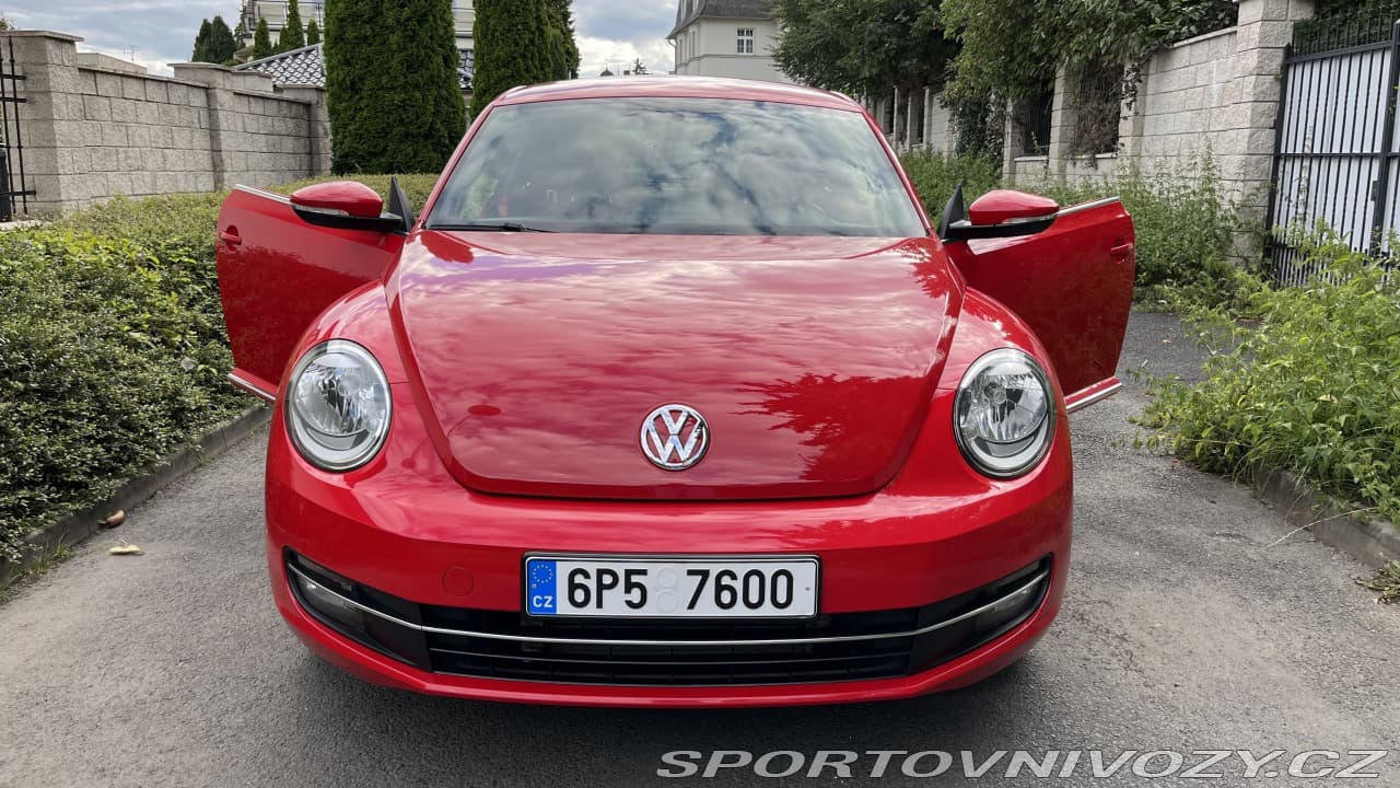 2015 Volkswagen BEETLE - 16