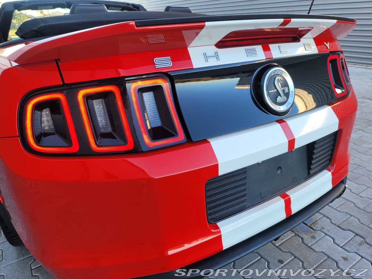 2013 Ford MUSTANG - 3
