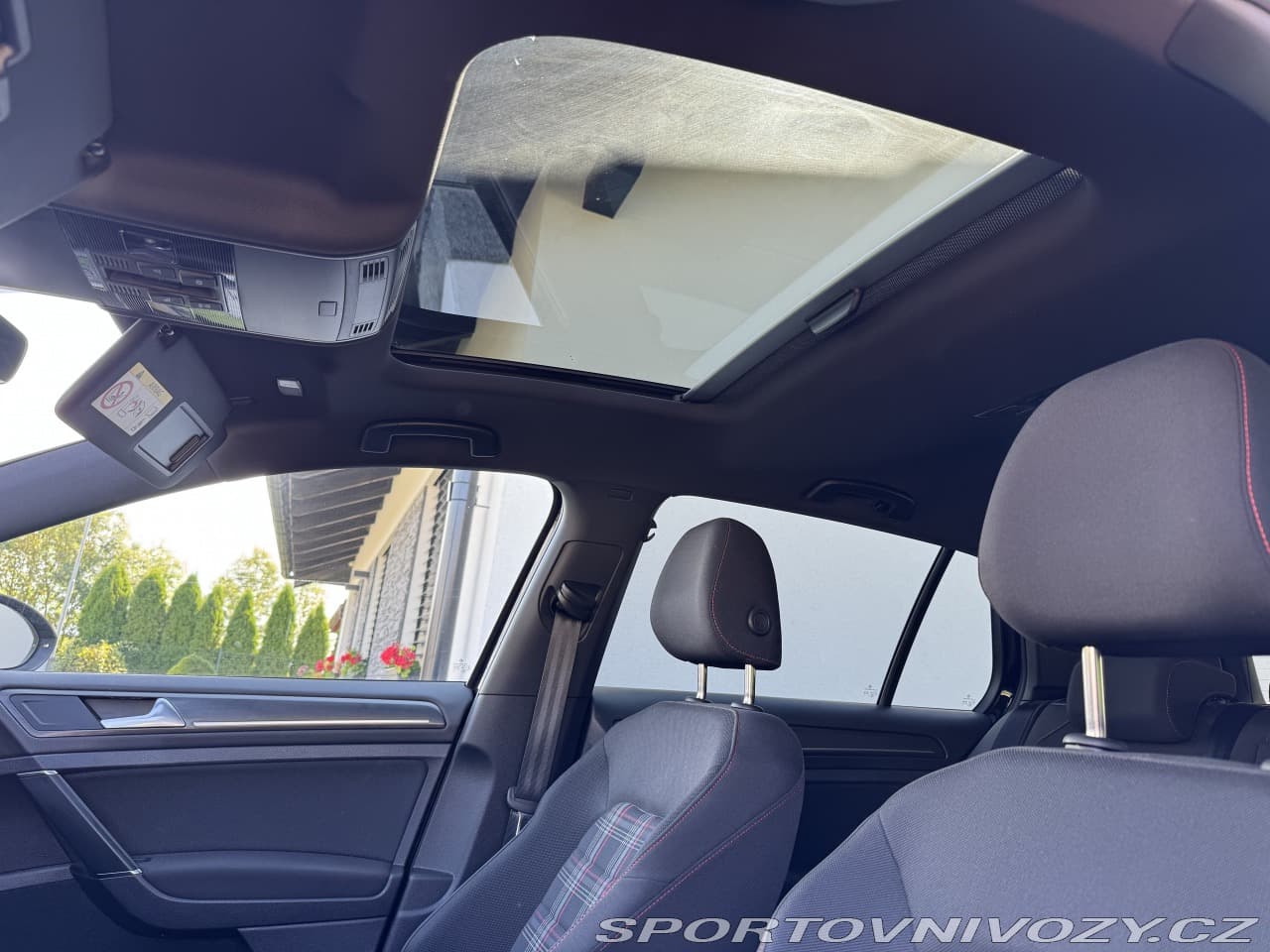 2018 Volkswagen Golf - 23