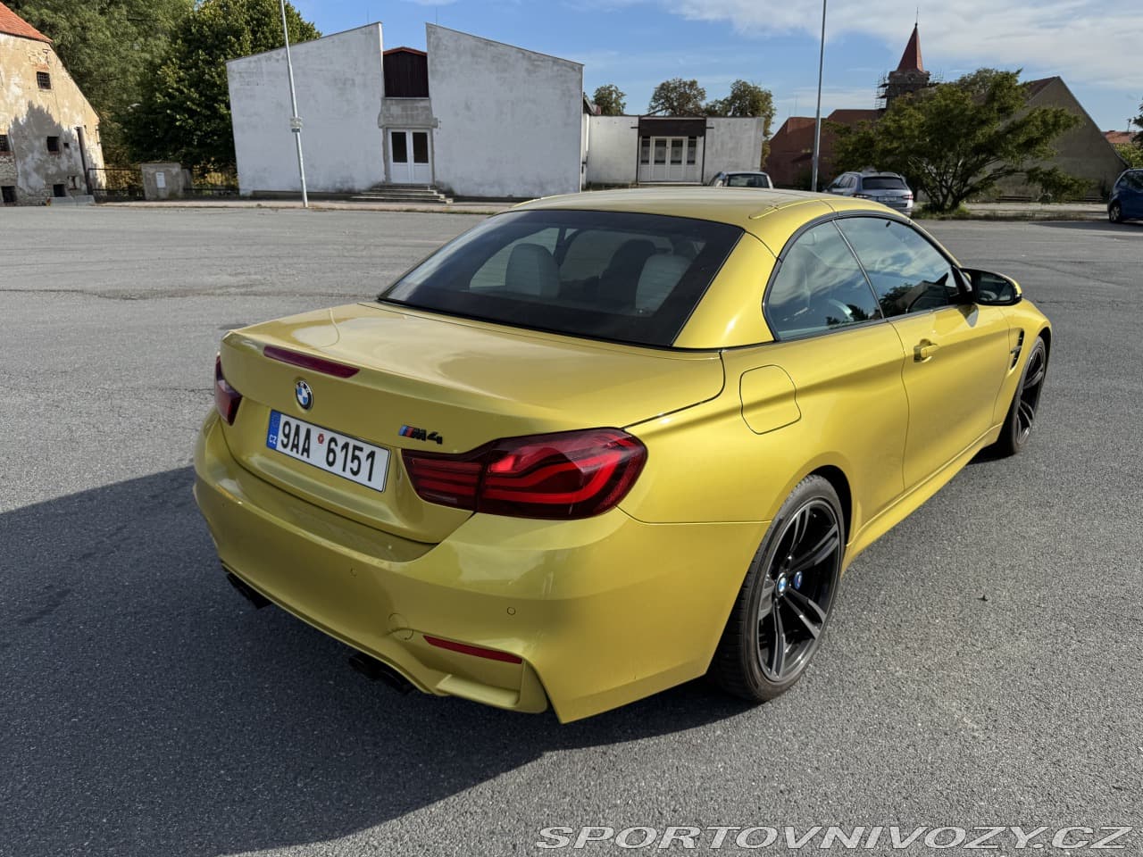 2020 BMW M4 - 8