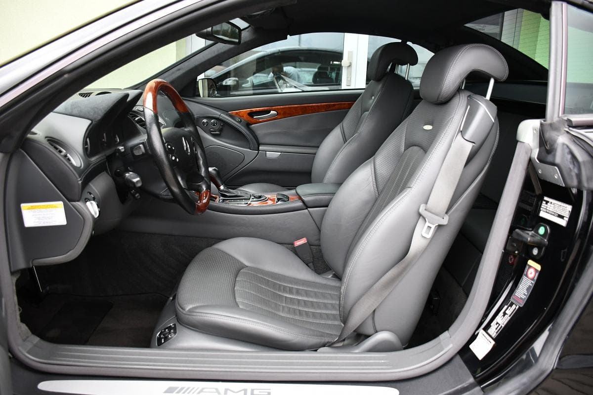 2005 Mercedes-Benz SL - 16