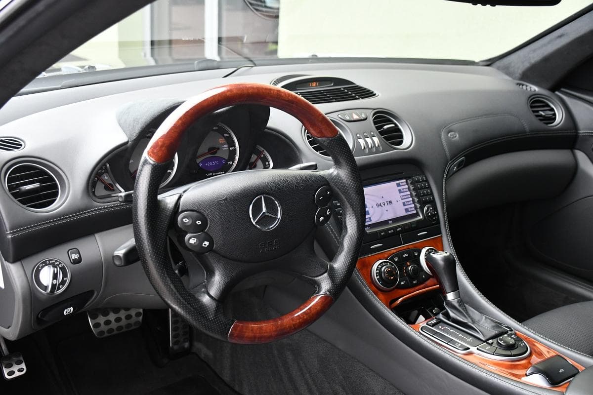 2005 Mercedes-Benz SL - 17
