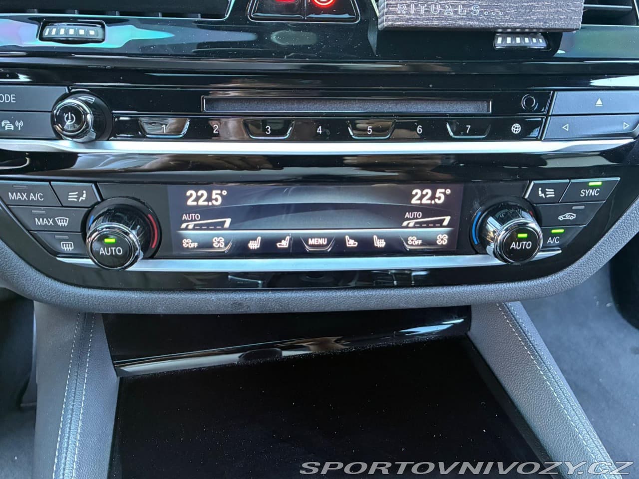 2018 BMW 5-SERIES - 14