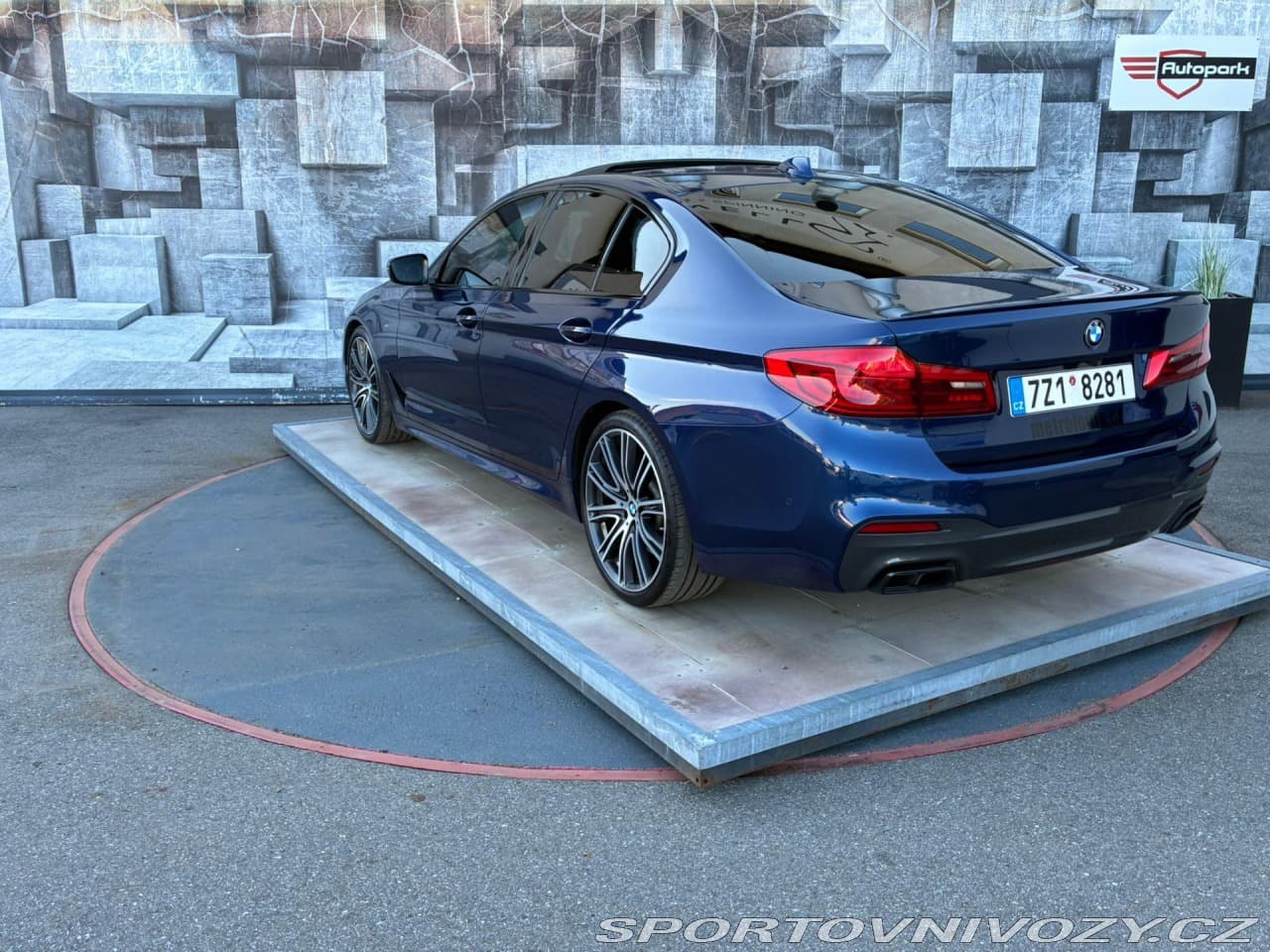 2018 BMW 5-SERIES - 8