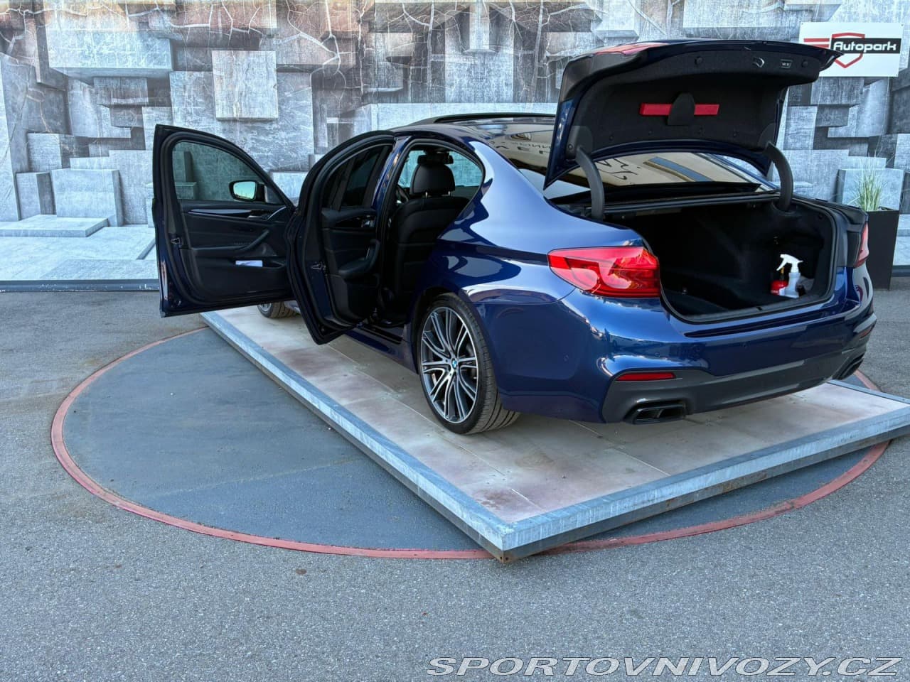 2018 BMW 5-SERIES - 9