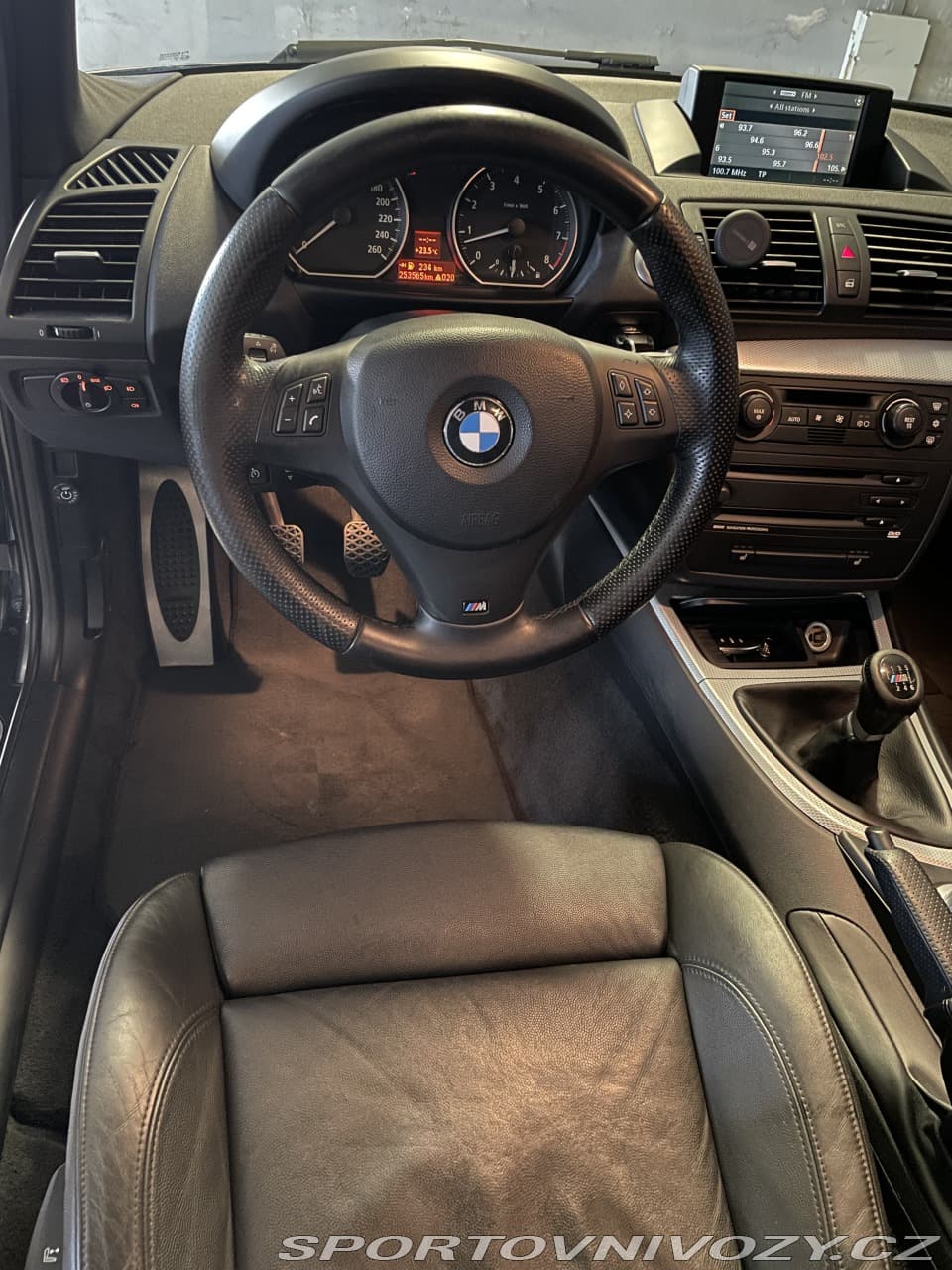 2006 BMW 1-SERIES - 8