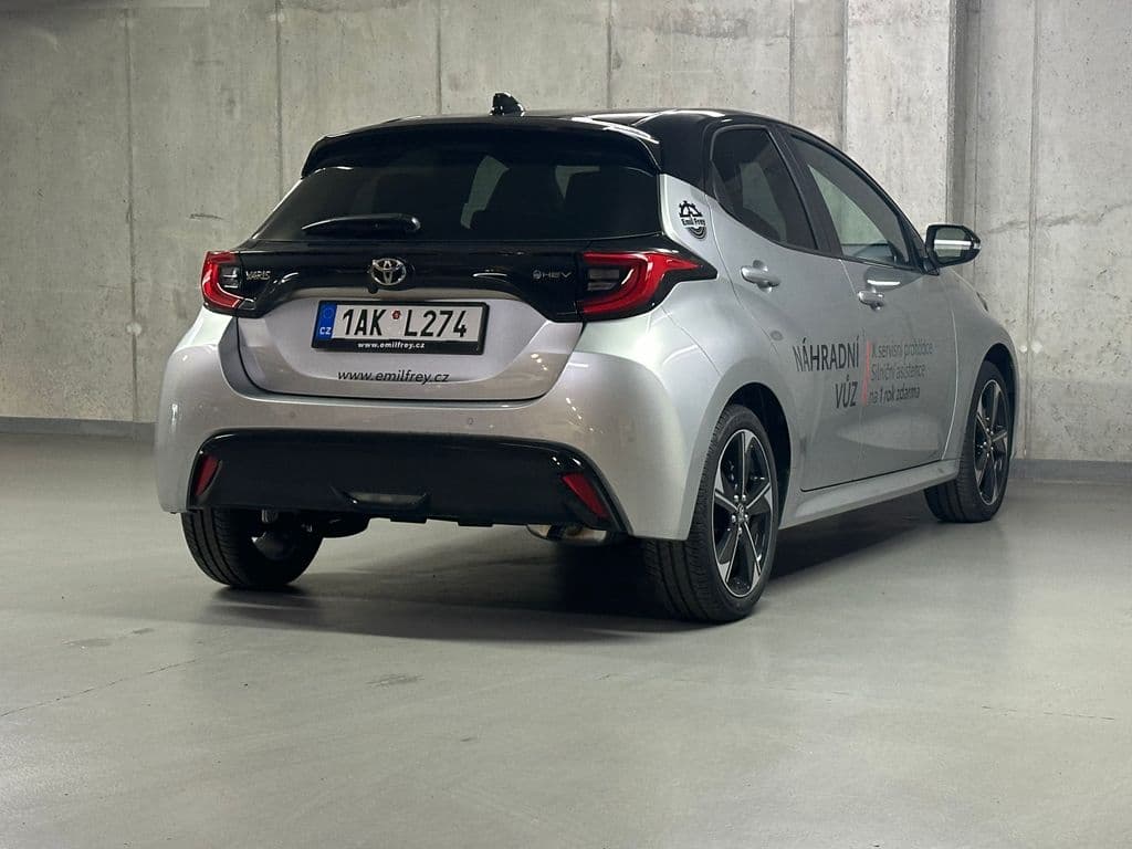 Toyota Yaris Premiere Edition 1.5 Hybr