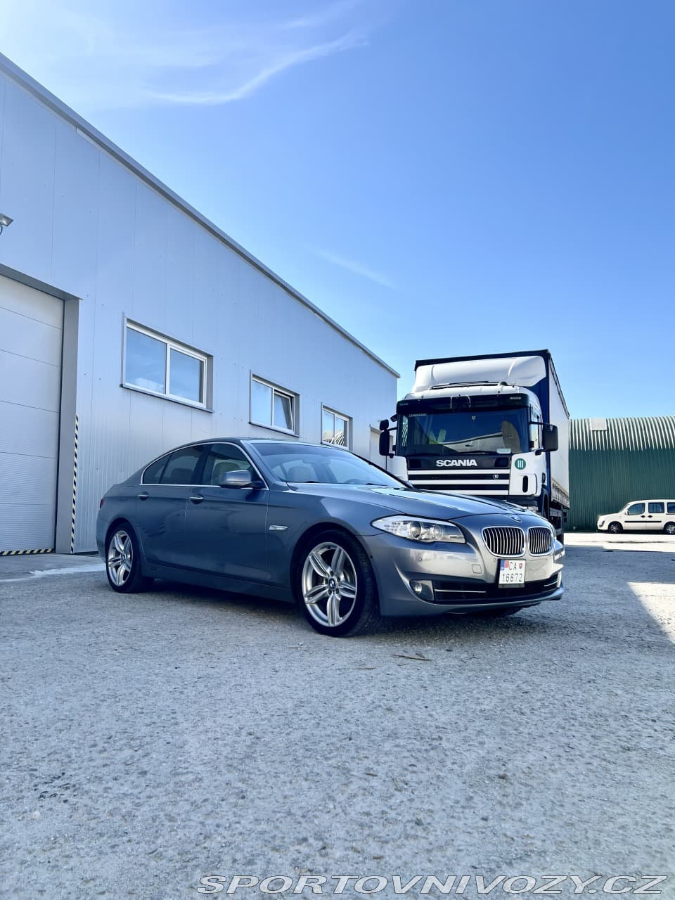 2013 BMW 5-SERIES - 11