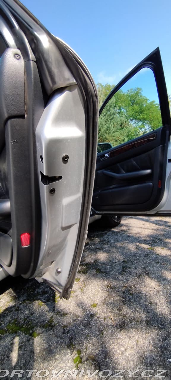 1999 Audi S6 - 16