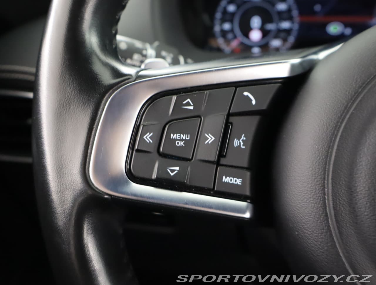 2020 Jaguar F-PACE - 16