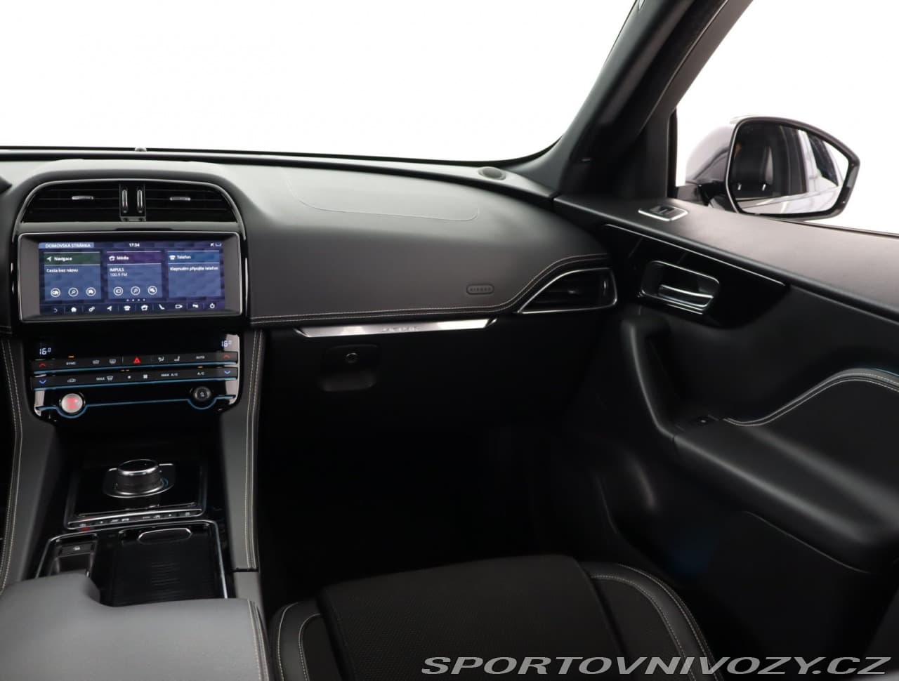 2020 Jaguar F-PACE - 8