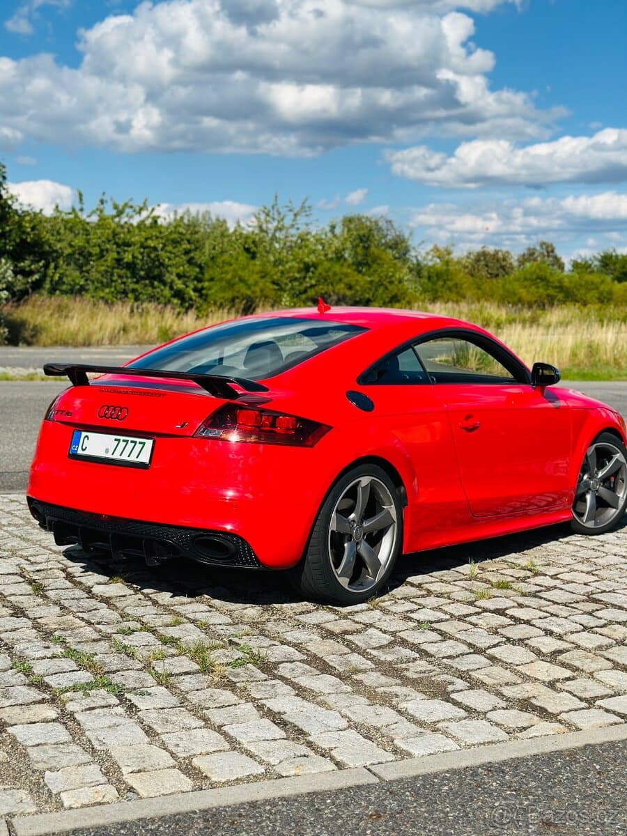 2010 Audi TT - 21