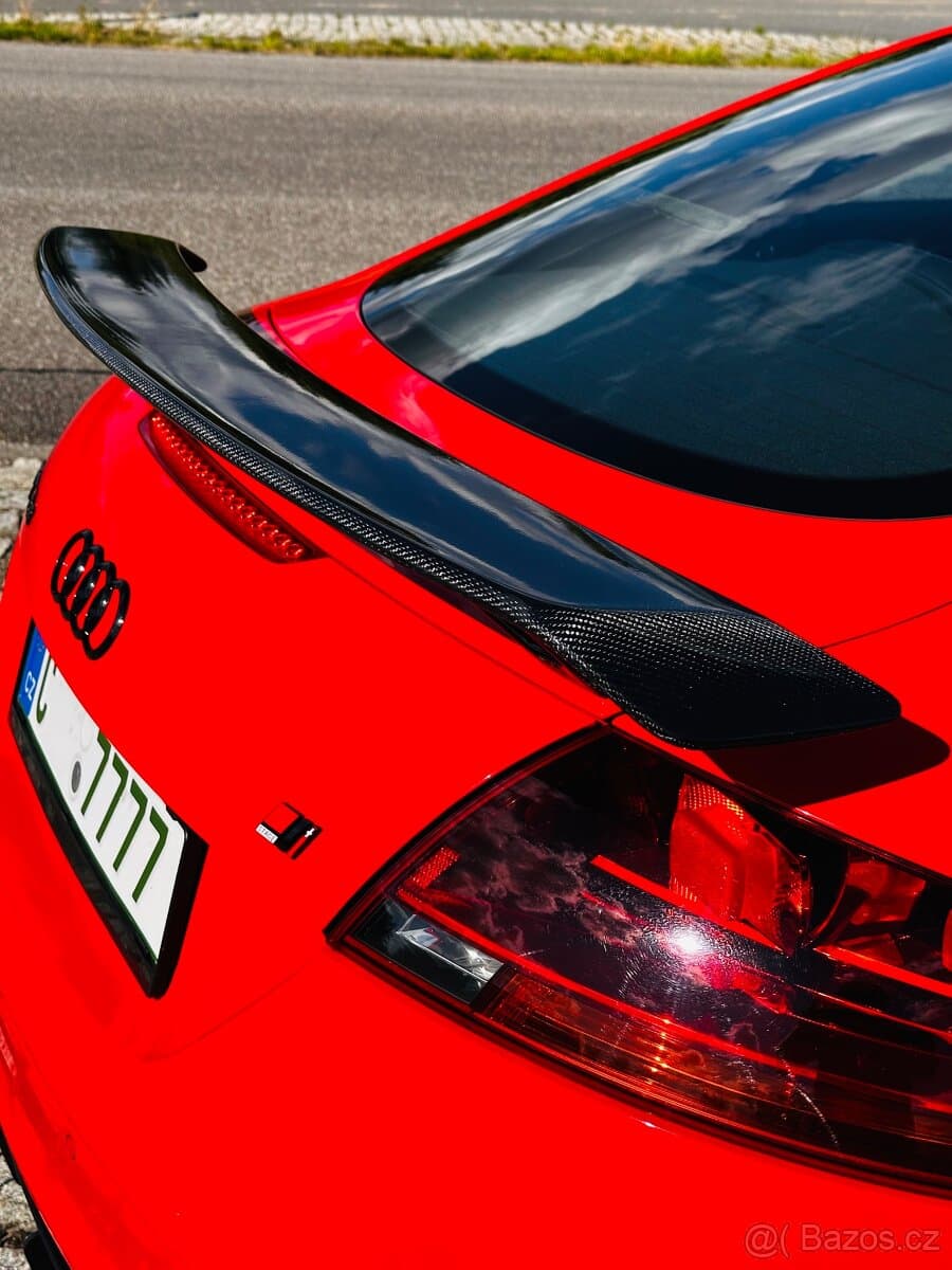 2010 Audi TT - 11