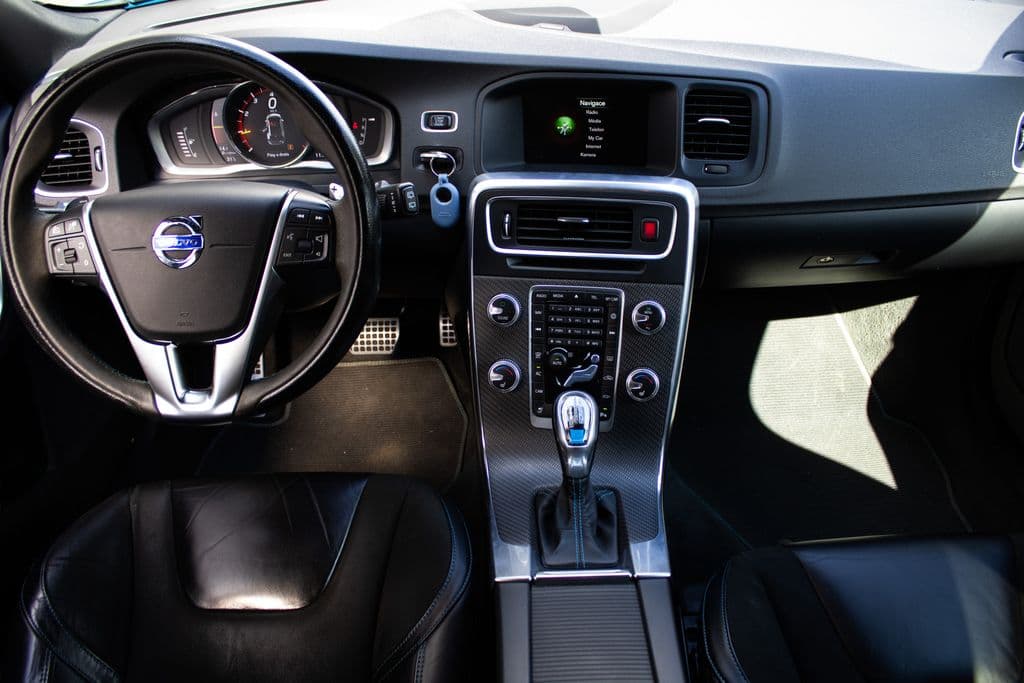 2017 Volvo V60 - 11