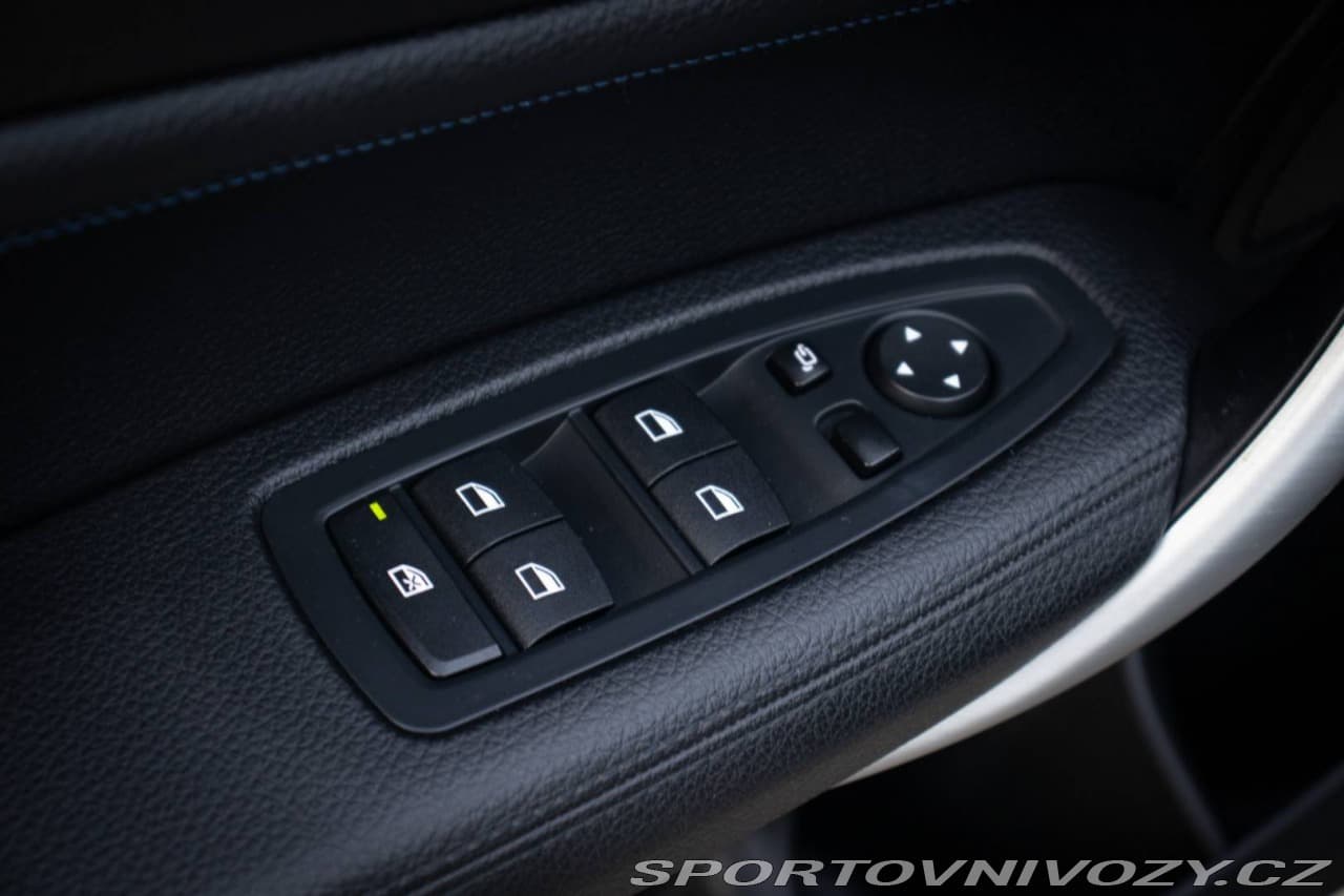 2017 BMW 1-Series - 25