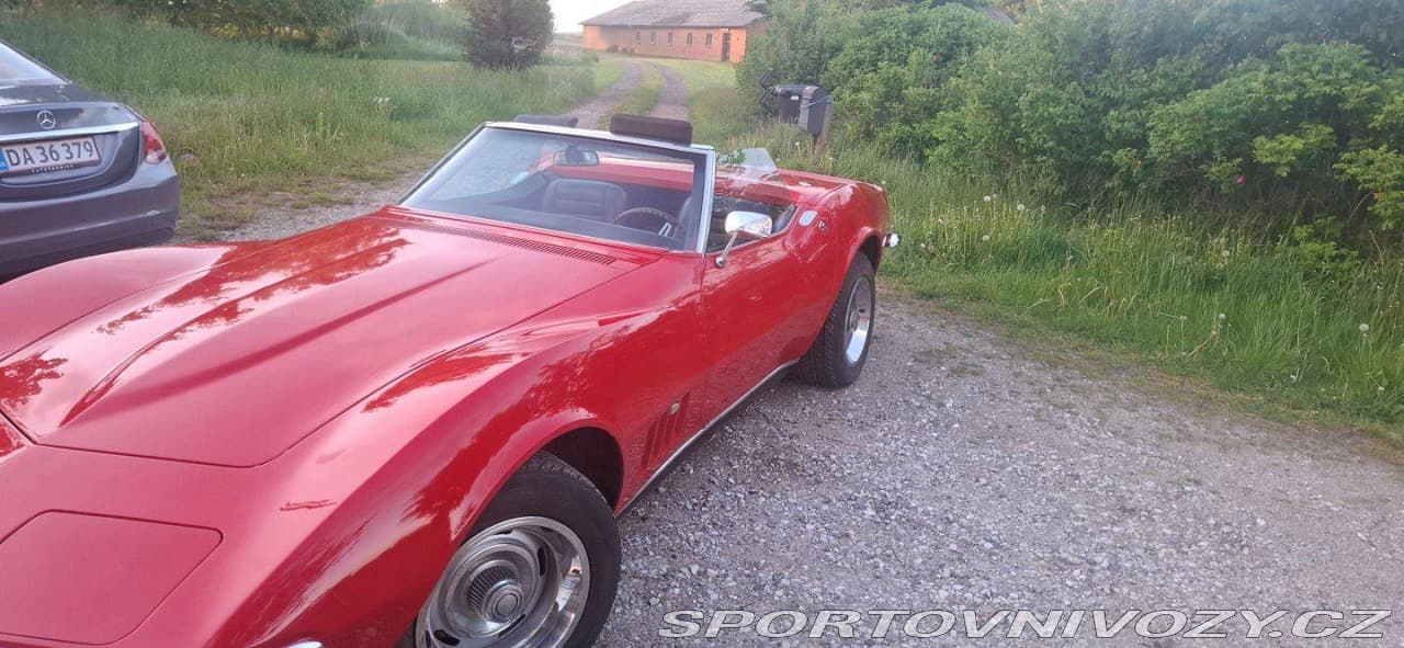 1968 Chevrolet CORVETTE - 3