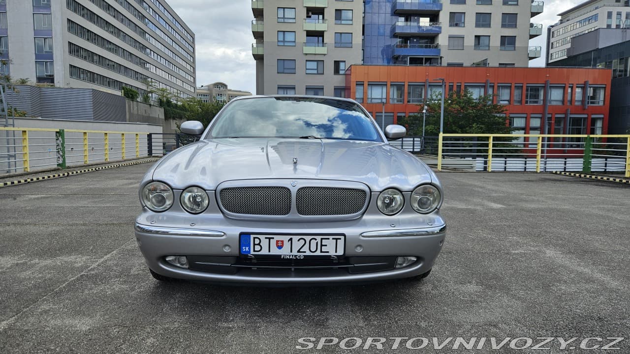 2004 Jaguar XJ