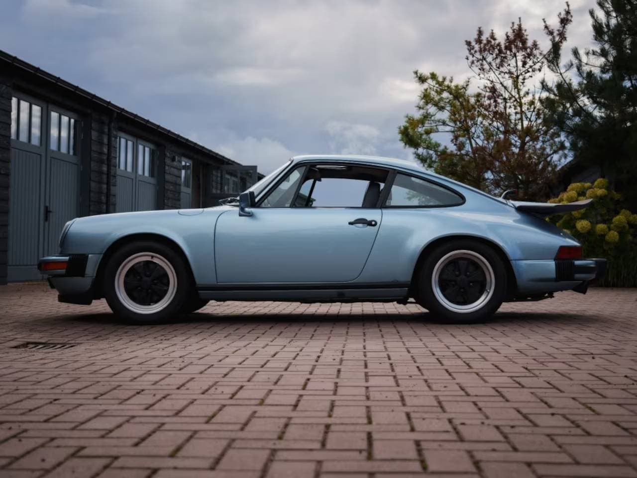 1981 Porsche 911 - 2